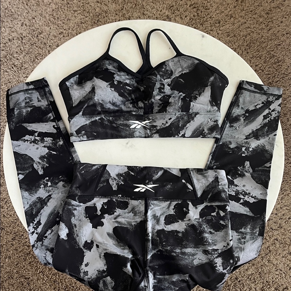 Reebok Set Sports Bra & Leggings Medium Black Gray Marbled Speedwick